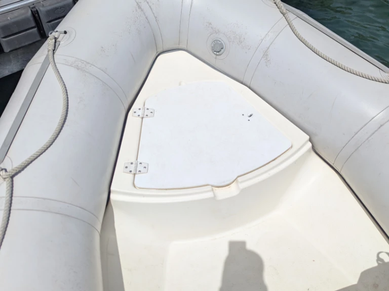 Location bateau Bombard Explorer 500 SB à Annecy sur Samboat