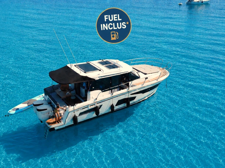 Location bateau Saint-Tropez pas cher Merry Fisher 1095