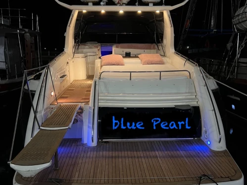 Sunseeker Camargue 55 a louer à Nidri