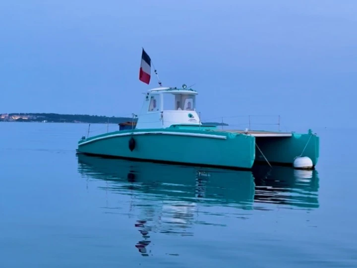Louer Catamaran avec ou sans skipper autre à Marseille