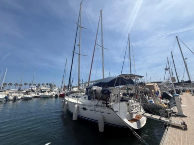 Sailboat rental in Golfe-Juan - Jeanneau Sun Odyssey 37.1