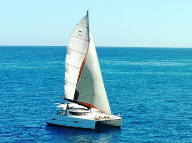 Catamaran rental with or without captain Fountaine Pajot Nosy Be