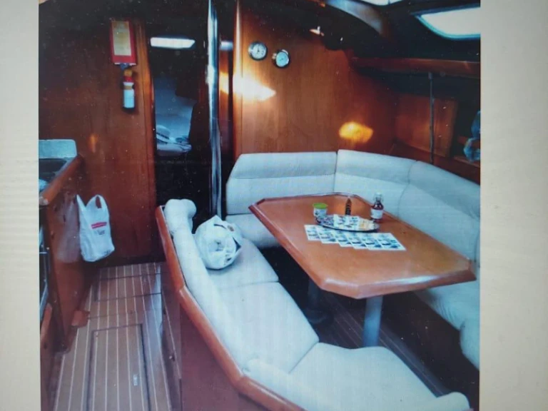 Jeanneau Sun Odyssey 42.2 a louer à Kórfos