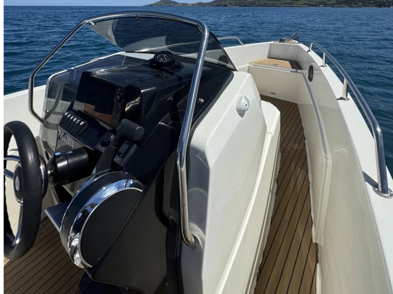 Location bateau Argelès-sur-Mer pas cher Nuva M6 Open