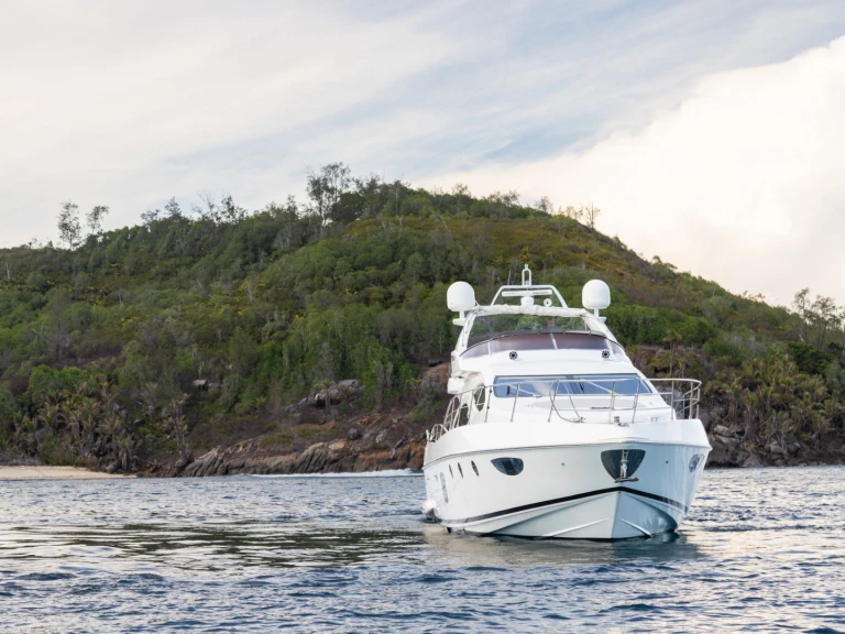 Azimut Azimut 68 a louer à Mahé