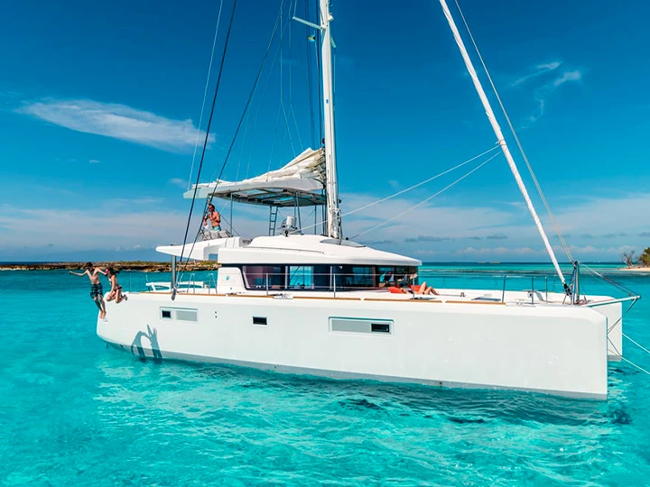 Location bateau Athènes pas cher Lagoon 52 F