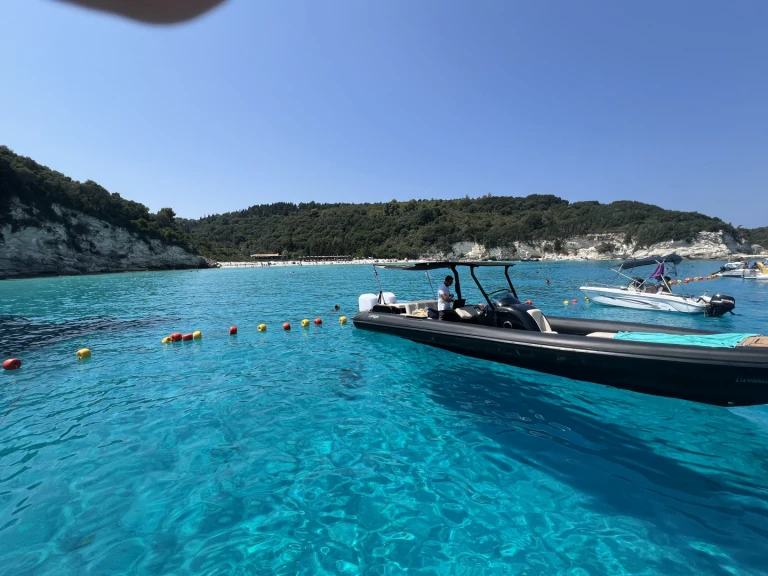 Location bateau Sunseeker Portofino 400 à Nidri sur Samboat