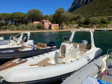 Noleggiare una Kardis 700 a Porto Rotondo