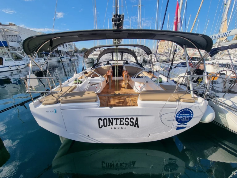 Location bateau Elan Elan E6 à Punat sur Samboat