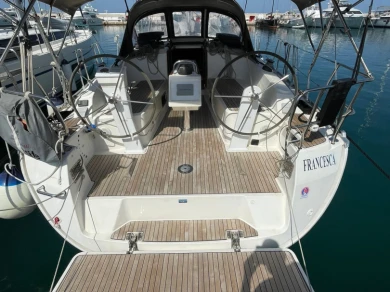 Yacht hire Punta Ala cheap Cruiser 37
