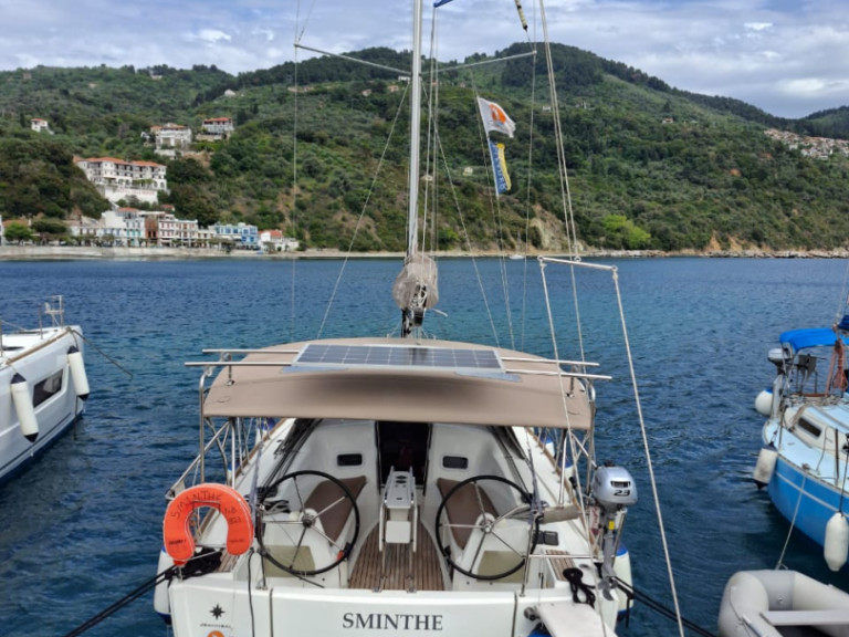 Louez un Jeanneau Sun Odyssey 349 à Loutráki