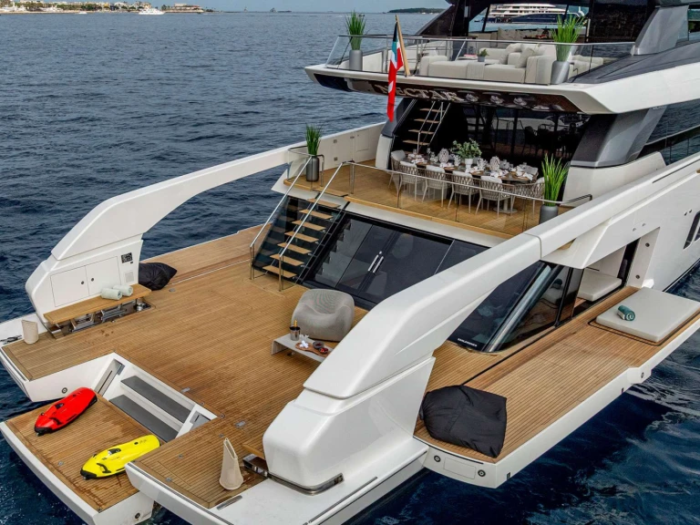 Location Yacht San Lorenzo avec permis