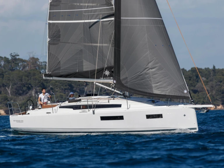 Location bateau Parham Town pas cher Sun Odyssey 350