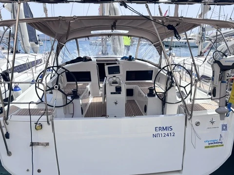 Location bateau Jeanneau Sun Odyssey 440 à Lávrio sur Samboat