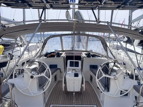 Location bateau Jeanneau Sun Odyssey 479 à Lávrio sur Samboat