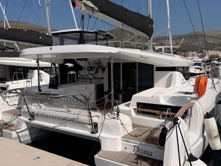 Louer Catamaran avec ou sans skipper Lagoon à Seget Donji