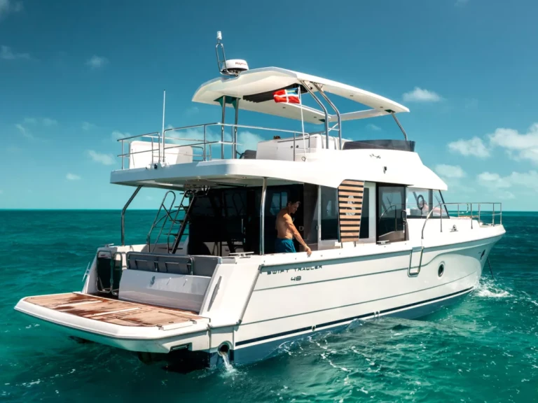 Location Bateau à moteur à Capri - Bénéteau Swift Trawler 48