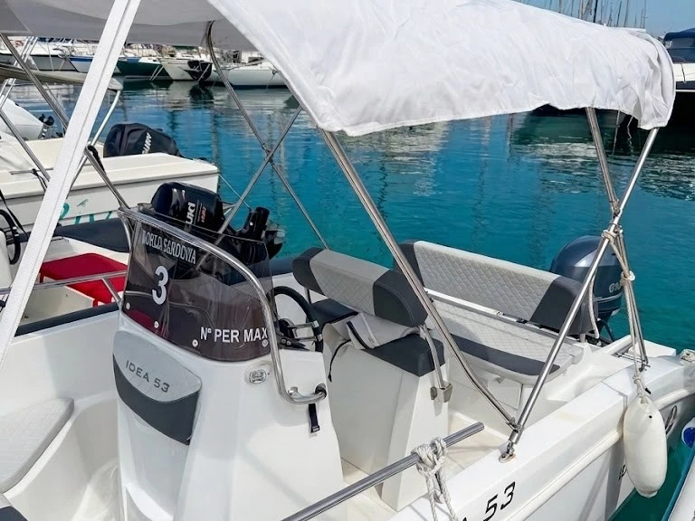 Louer Bateau à moteur avec ou sans skipper Idea Marine à Alghero