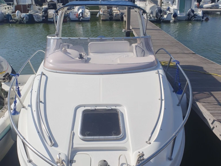 Bateau à moteur à louer à Piombino au meilleur prix