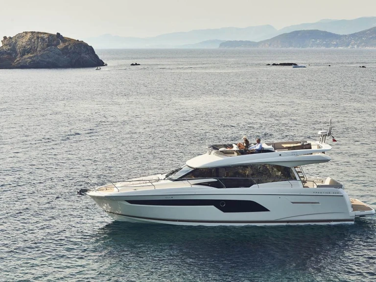 Location Bateau à moteur à Port-Haliguen - Prestige Prestige 520