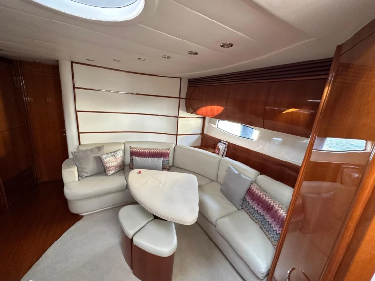 Location bateau Porto Rotondo pas cher Pershing 50