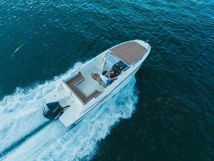 Louer Bateau à moteur avec ou sans skipper Quicksilver à Split