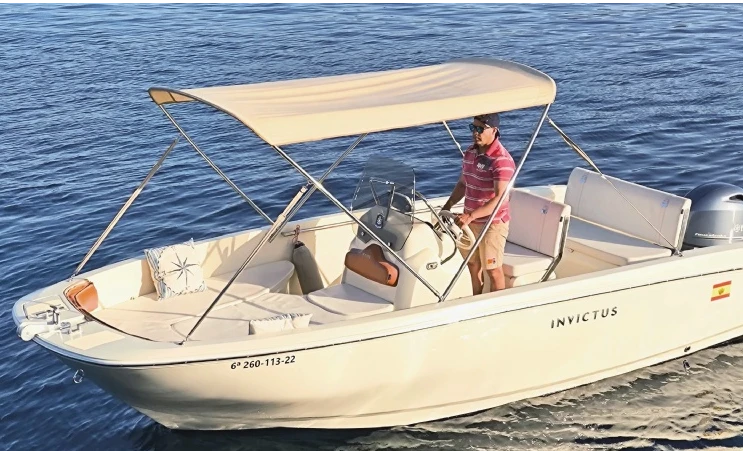 Location à Club Nàutic Santa Ponsa - Invictus  FX 190 sur SamBoat