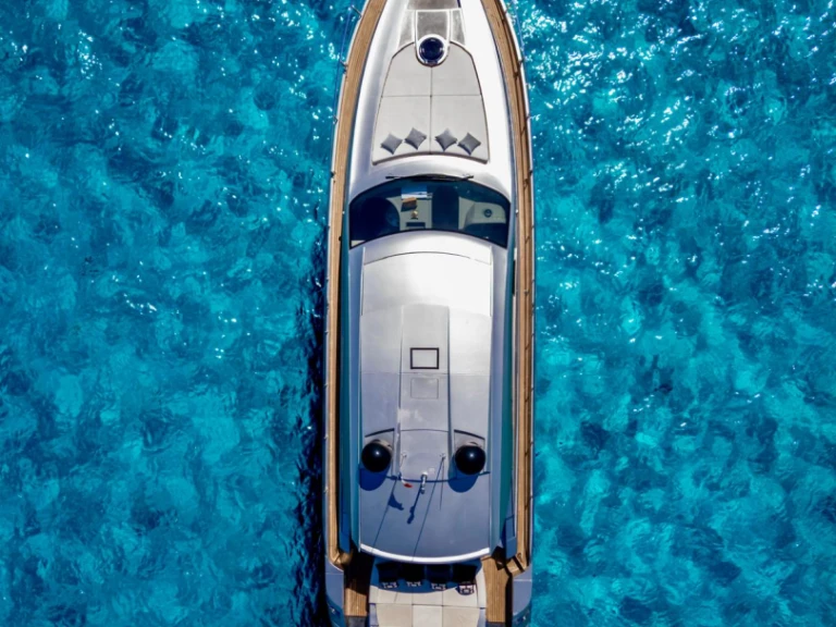 Location bateau Pershing Pershing 64 à Cannes sur Samboat