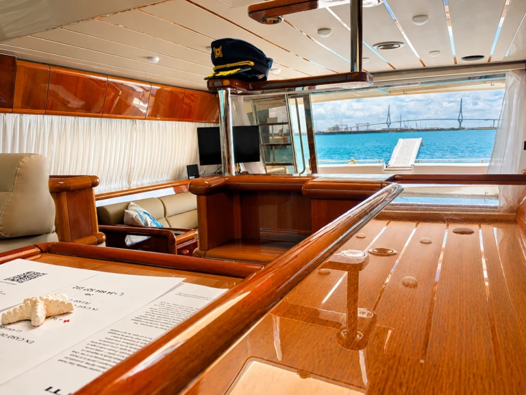 Location bateau Ferretti 175 Fly à Cádiz sur Samboat