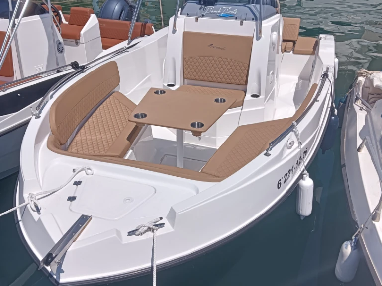 Bateau à moteur à louer à Altea au meilleur prix