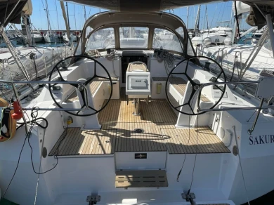 Hire Sailboat Bavaria with a boat licence