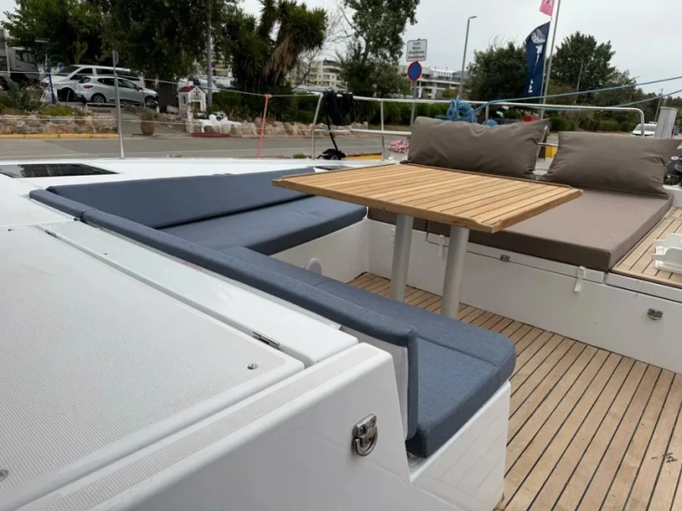 Location Catamaran à Mykonos (Île) - Bali Bali 5.2 - 6 + 2 cab.
