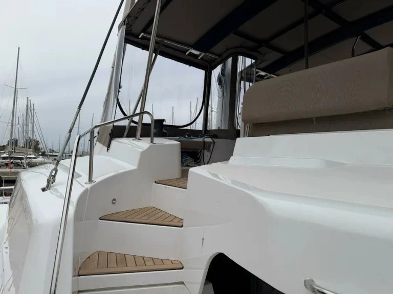 Location bateau Bali Bali 5.2 - 6 + 2 cab. à Mykonos (Île) sur Samboat