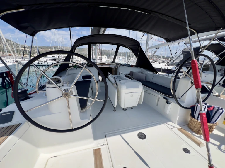 Location bateau Seget Donji pas cher Sun Odyssey 479