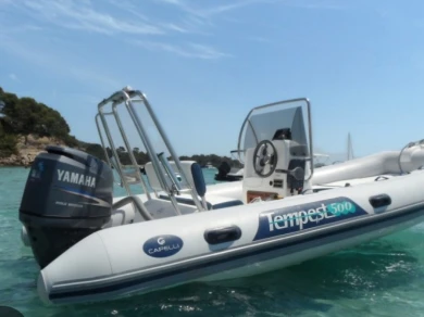 Yacht charter Golfe-Juan - Capelli Capelli 500 on SamBoat