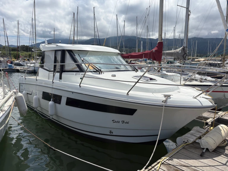 Location à Argelès-sur-Mer - Jeanneau Merry Fisher 855 sur SamBoat