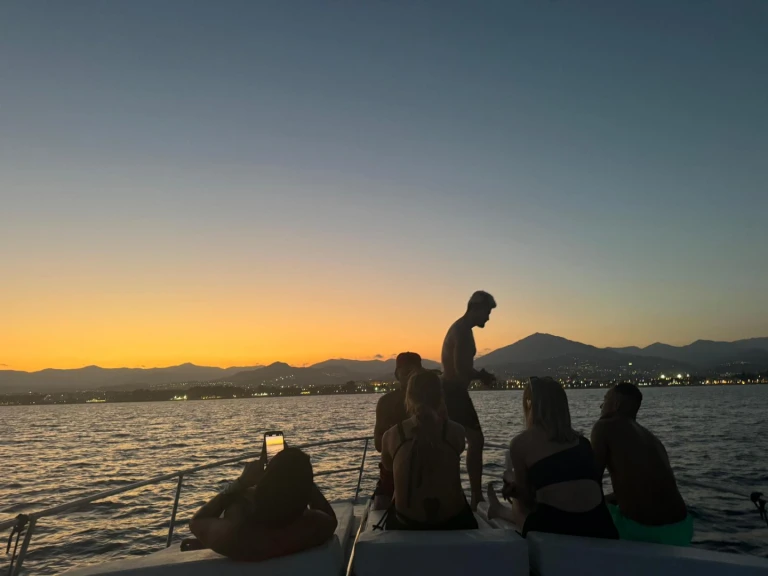 Bateau à moteur à louer à Marbella au meilleur prix