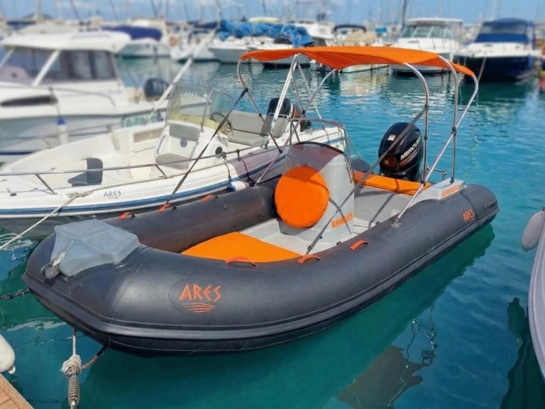 Location bateau Alghero pas cher Sacs S 500
