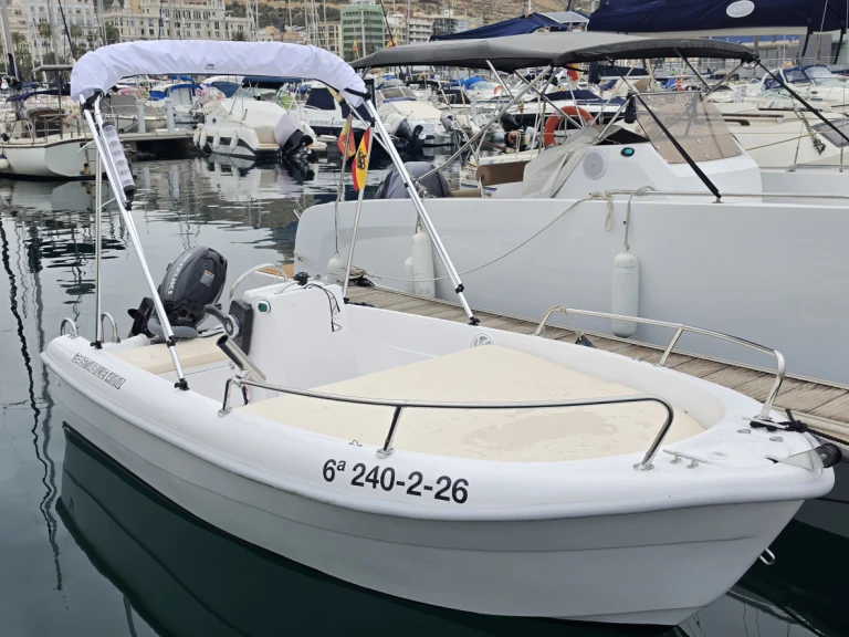 Louez un Eatable 400 à Alicante