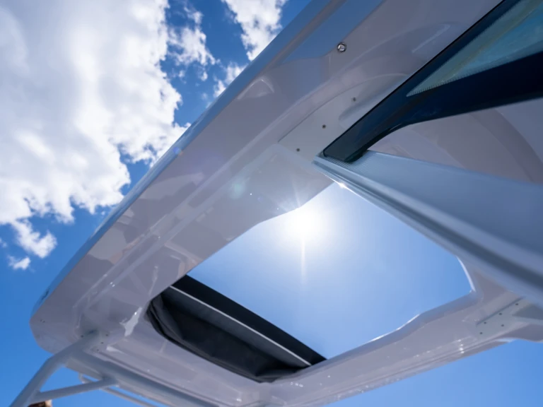 Bateau à moteur à louer à Split Port au meilleur prix