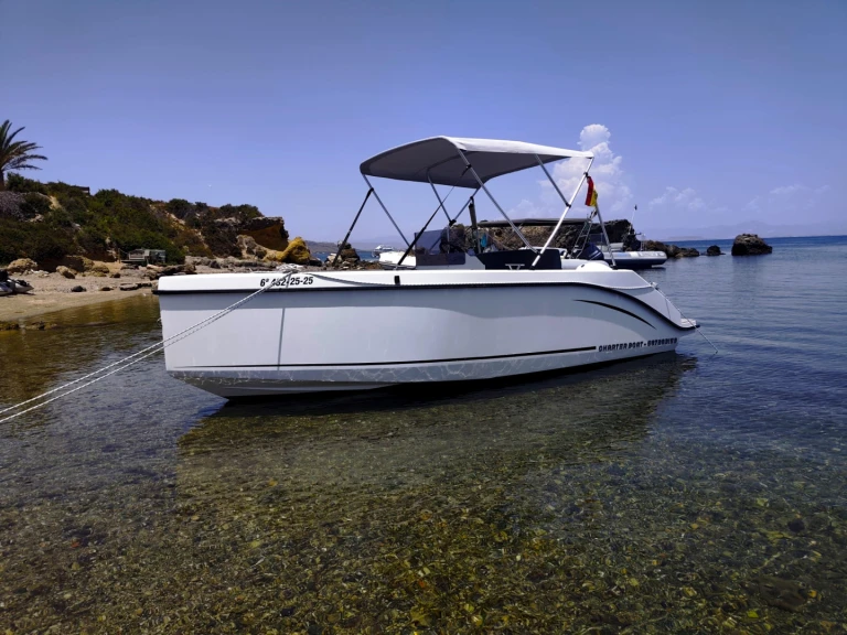 Location Bateau à moteur Astillero Fernández Hidalgo avec permis