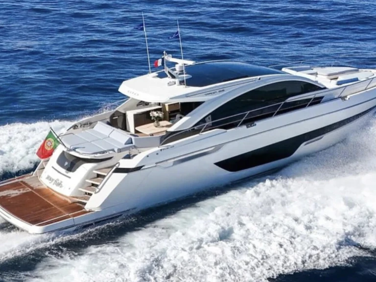 Louer Yacht avec ou sans skipper Fairline à Saint-Tropez