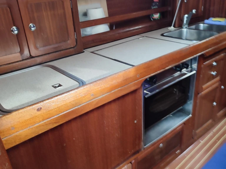 Louez un Bavaria Bavaria 37 Cruiser à Puerto Altea