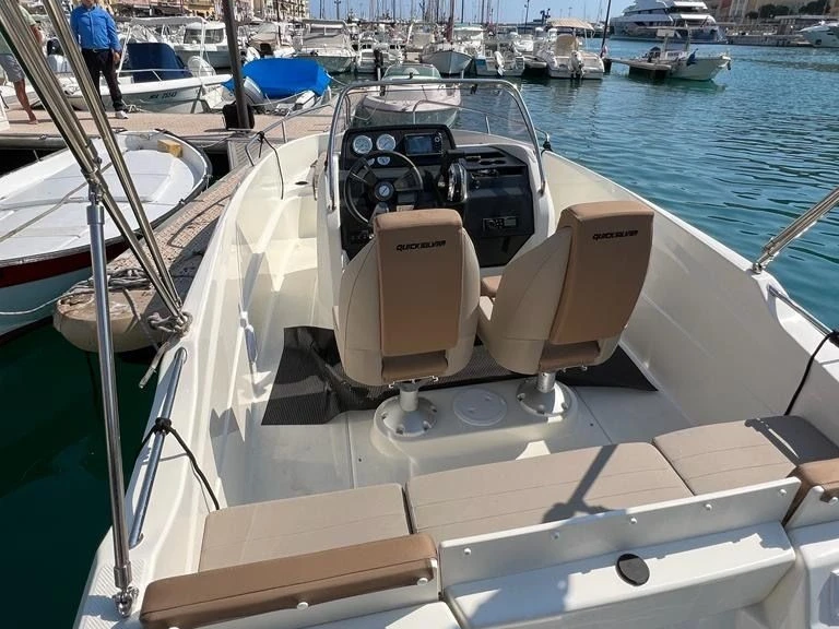 Location bateau Quicksilver Quicksilver 555 Open à Villefranche-sur-Mer sur Samboat