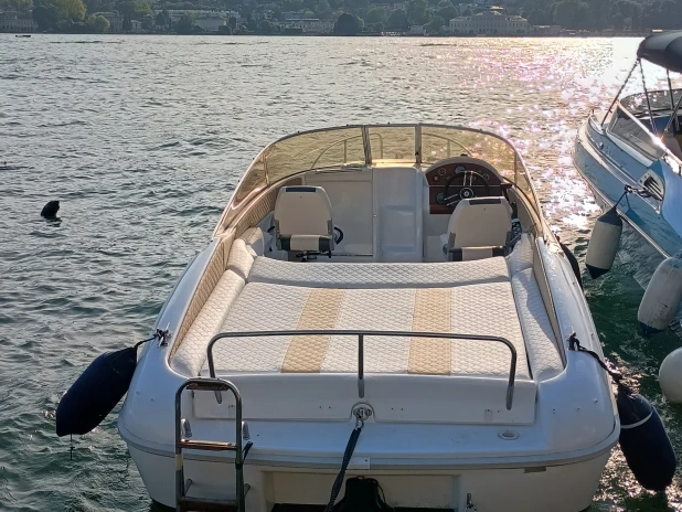 Location Bateau à moteur Rio avec permis