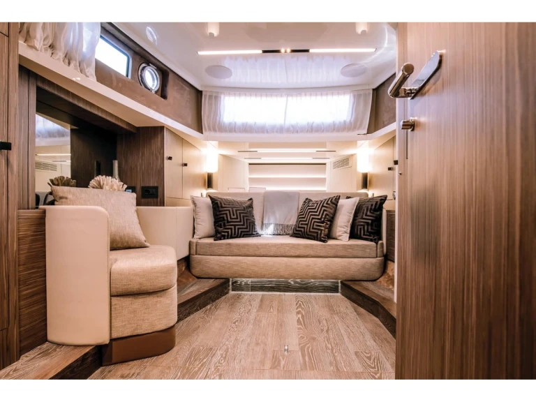 Location Bateau à moteur Cranchi avec permis