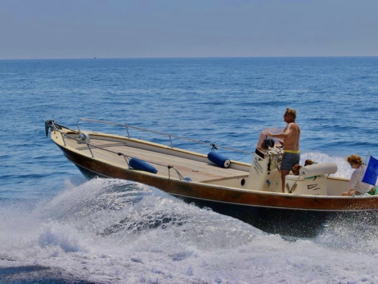 Louez un Trapani  CASSIDENNE 850 à La Madrague
