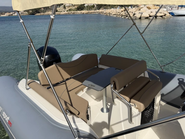Bwa Sport 22 GT a louer à La Madrague