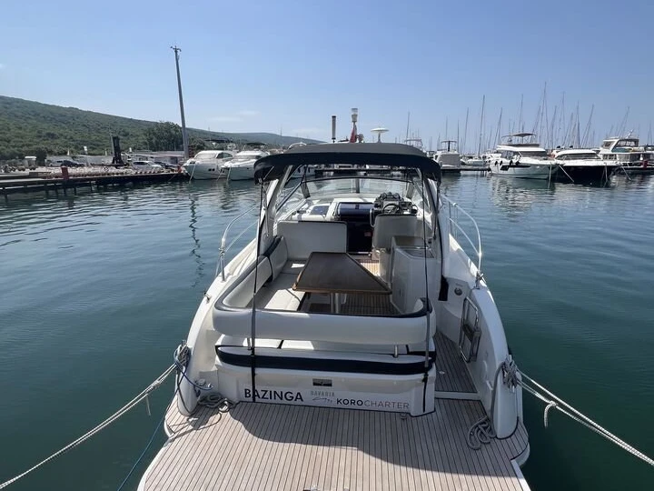 Bateau à moteur à louer à Punat au meilleur prix