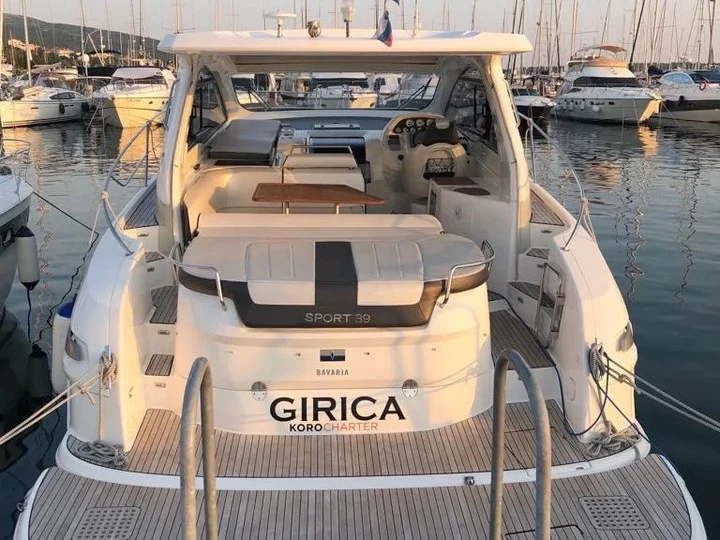 Louez un Bavaria Bavaria Sport 39 HT à Punat